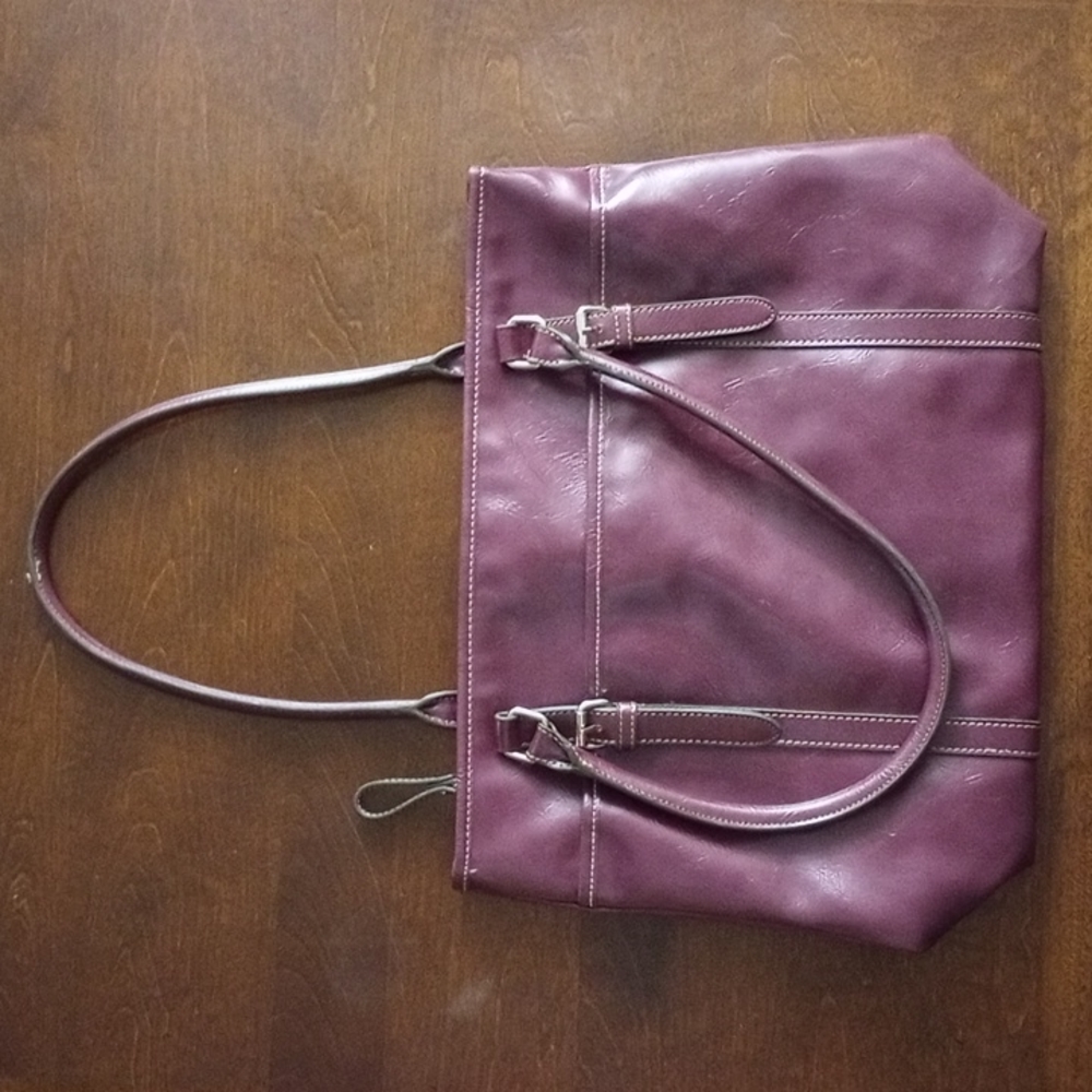 Nine & Co. 💌🥀 Hand Bag
